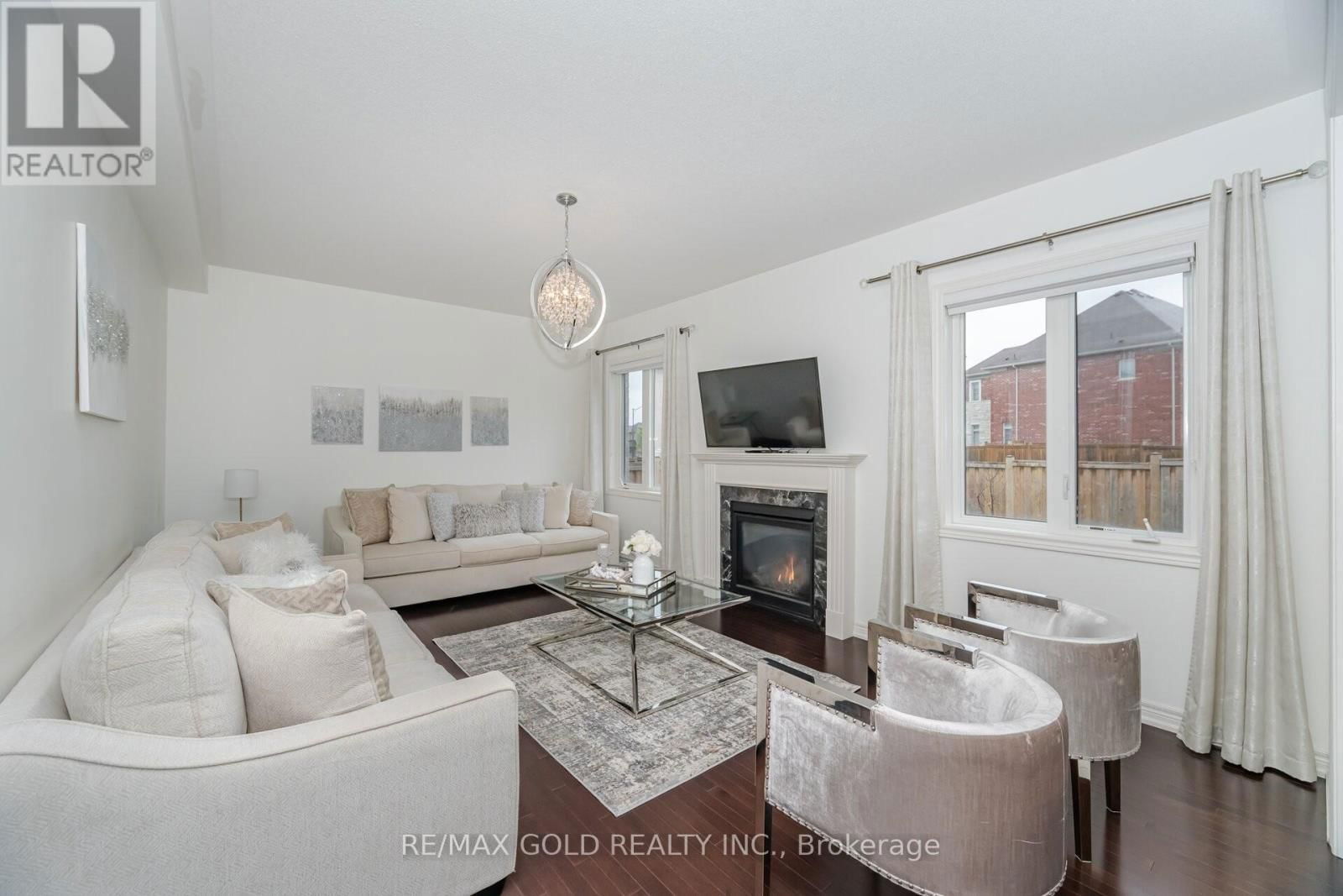 37 OBSERVATORY CRESCENT Image 9