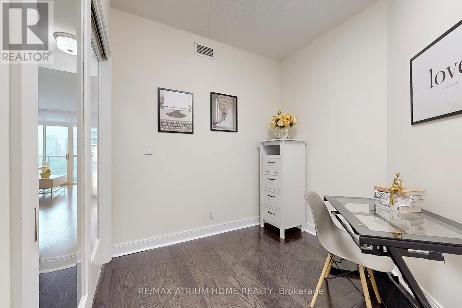 1808 - 80 ABSOLUTE AVENUE Image 11