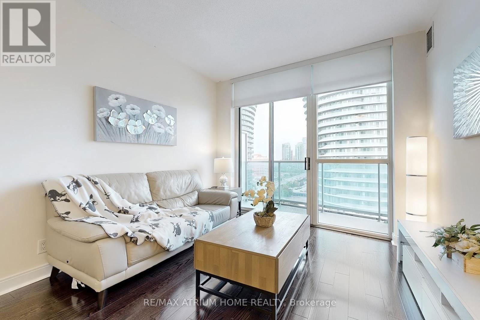 1808 - 80 ABSOLUTE AVENUE Image 3