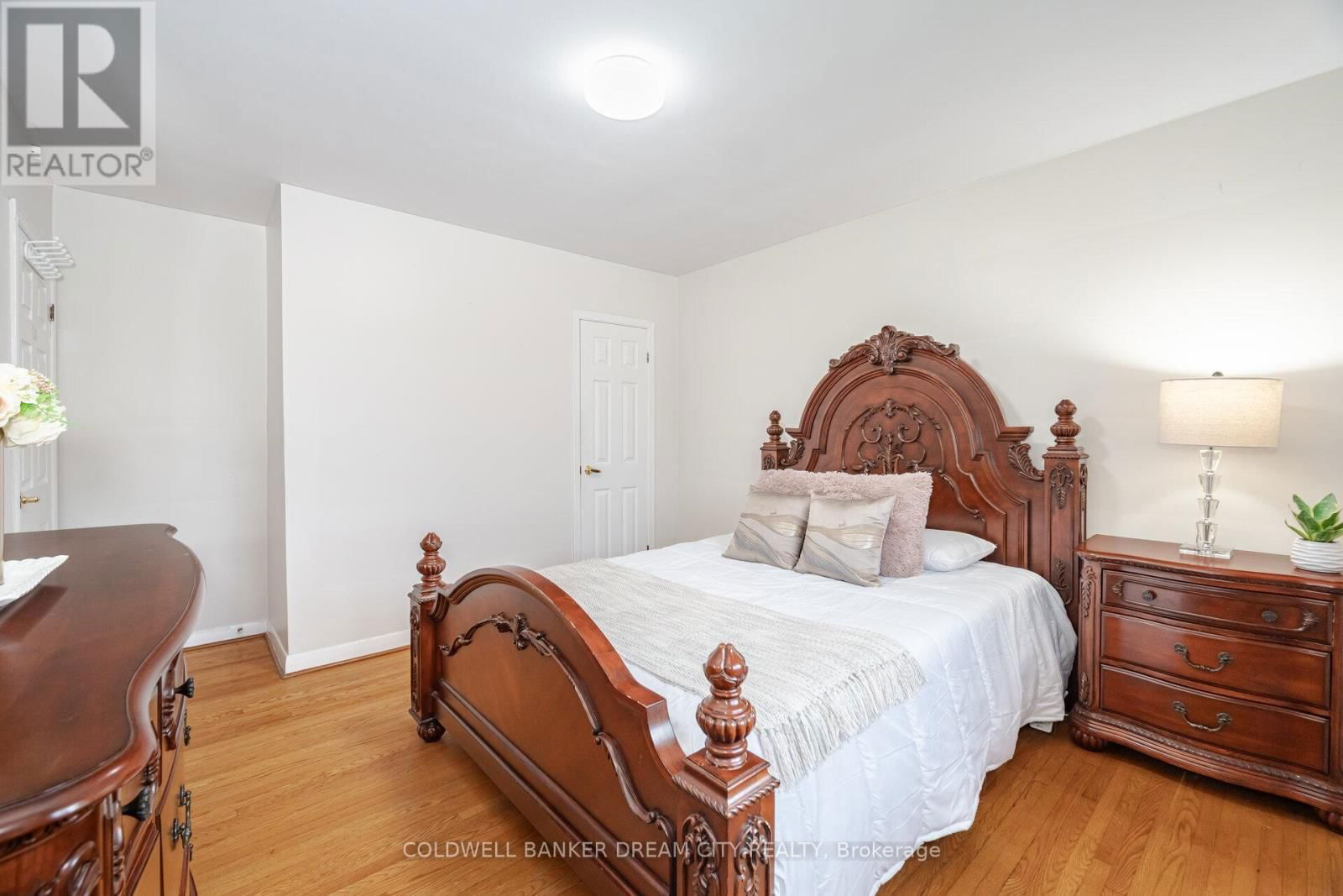 35 GUINESS AVENUE Image 23