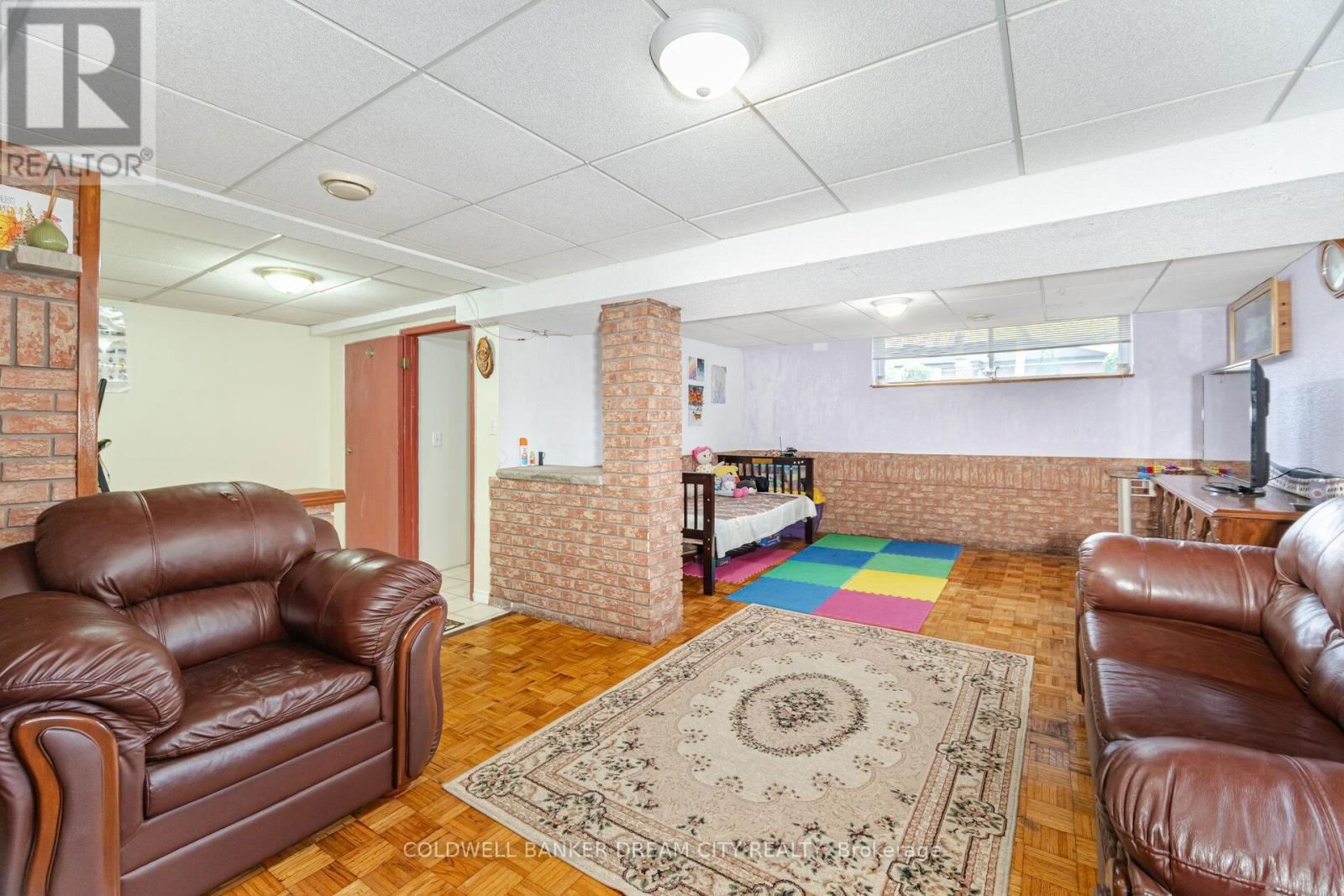 35 GUINESS AVENUE Image 34