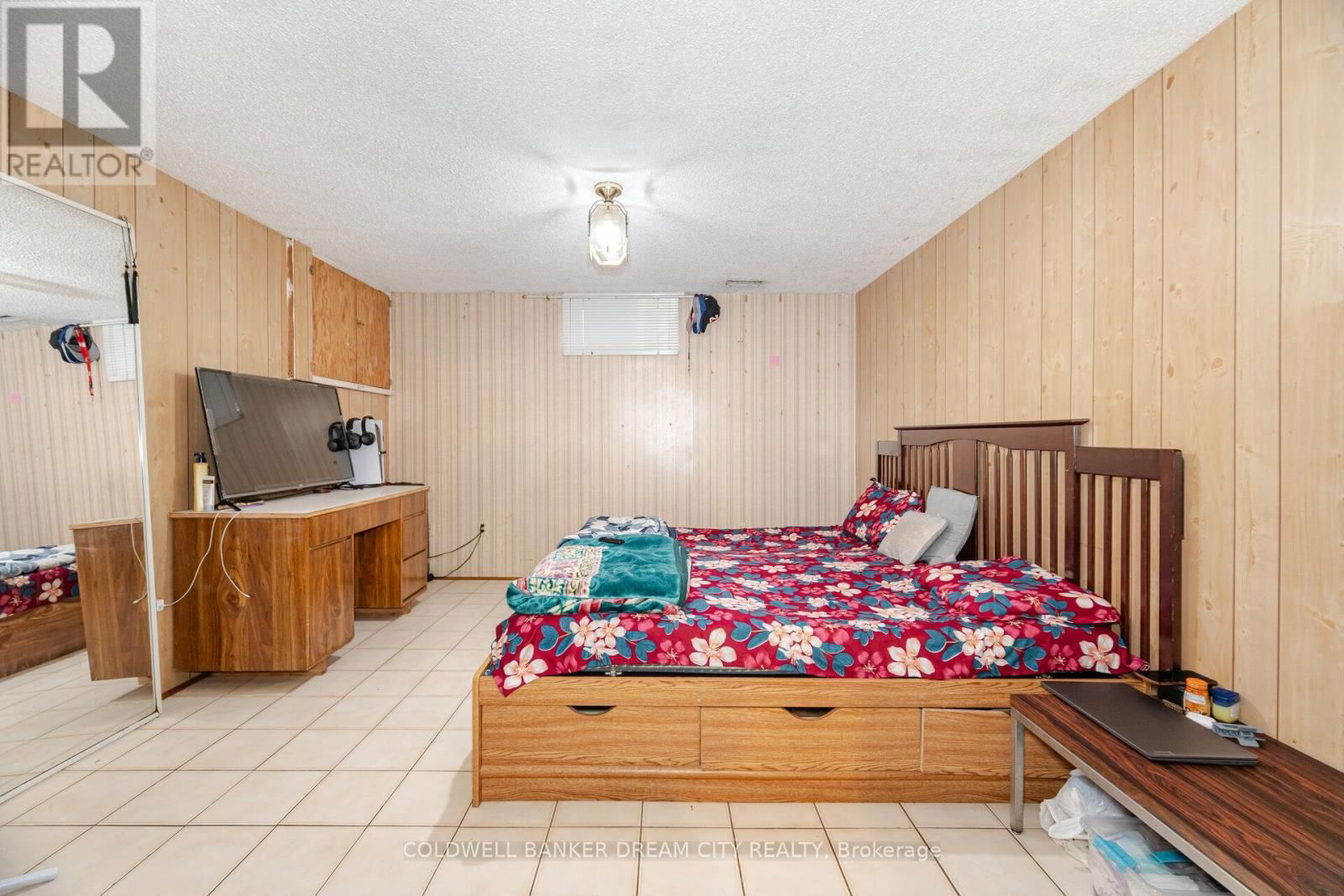 35 GUINESS AVENUE Image 45