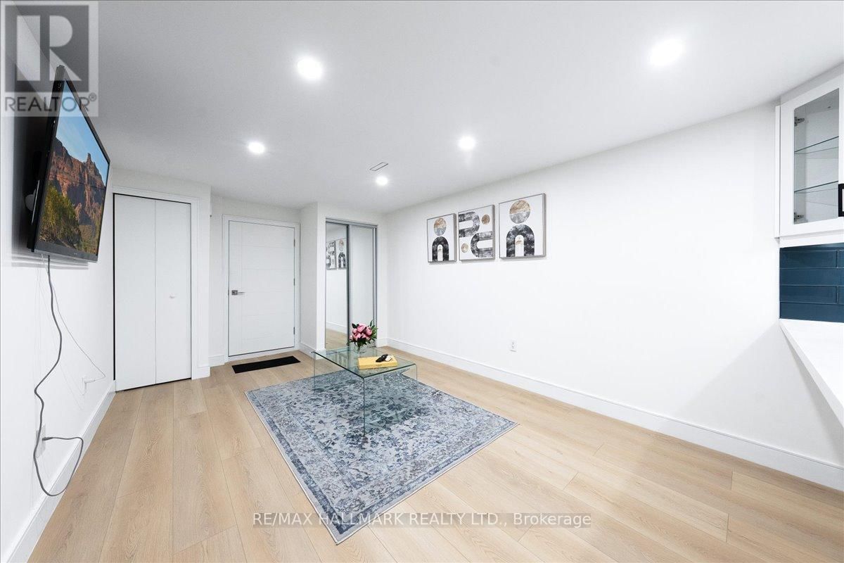 3326 DOVETAIL MEWS Image 22