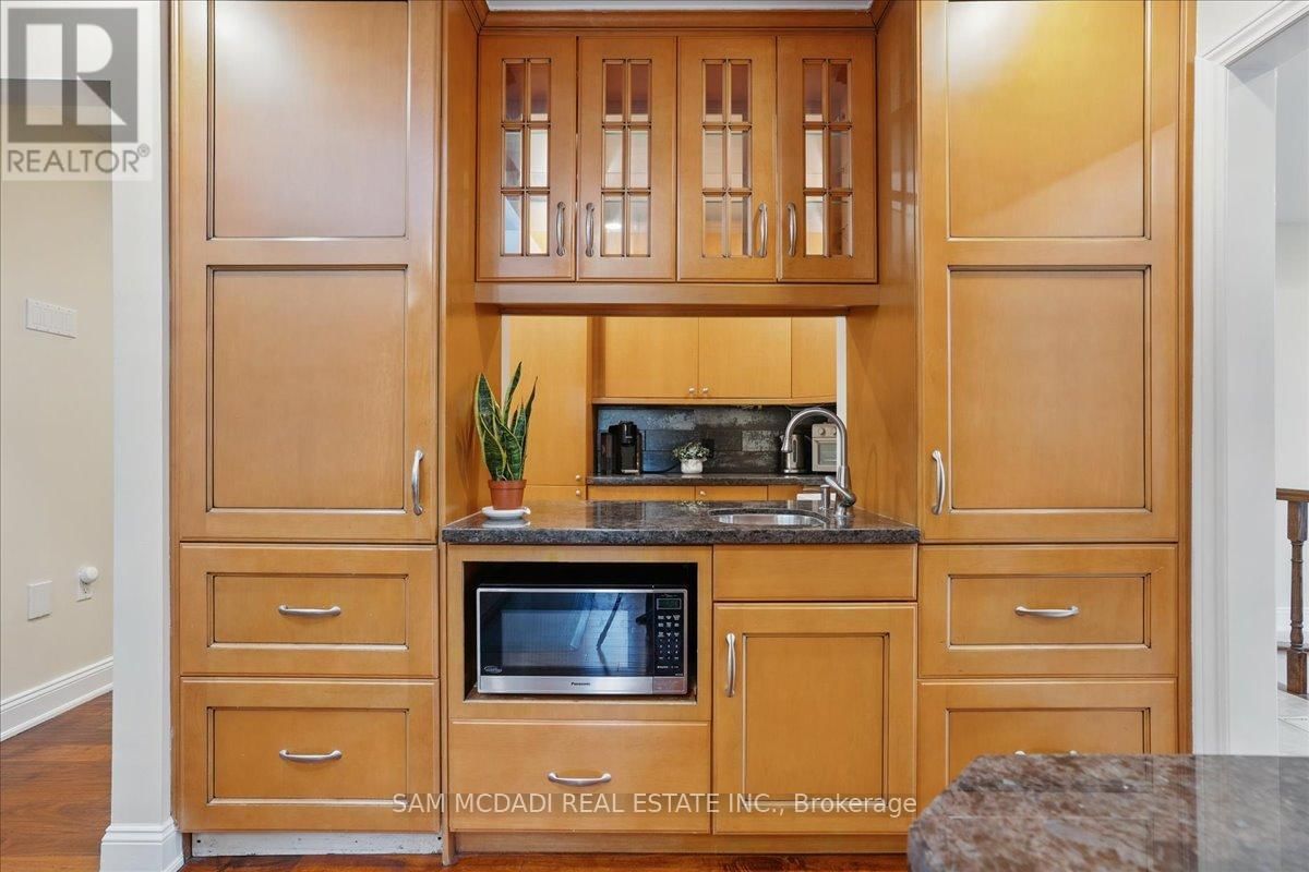 2076 AUTUMN BREEZE DRIVE SOUTH Image 16
