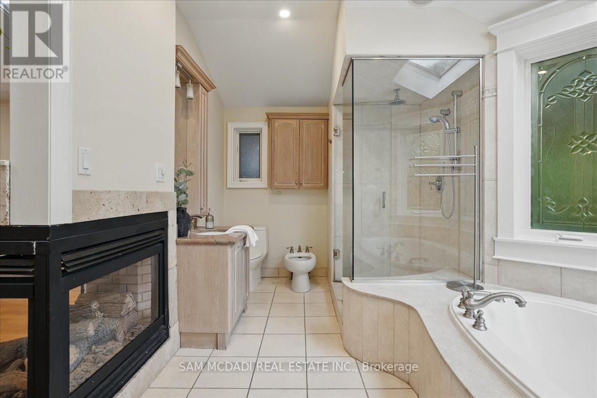 2076 AUTUMN BREEZE DRIVE SOUTH Image 23