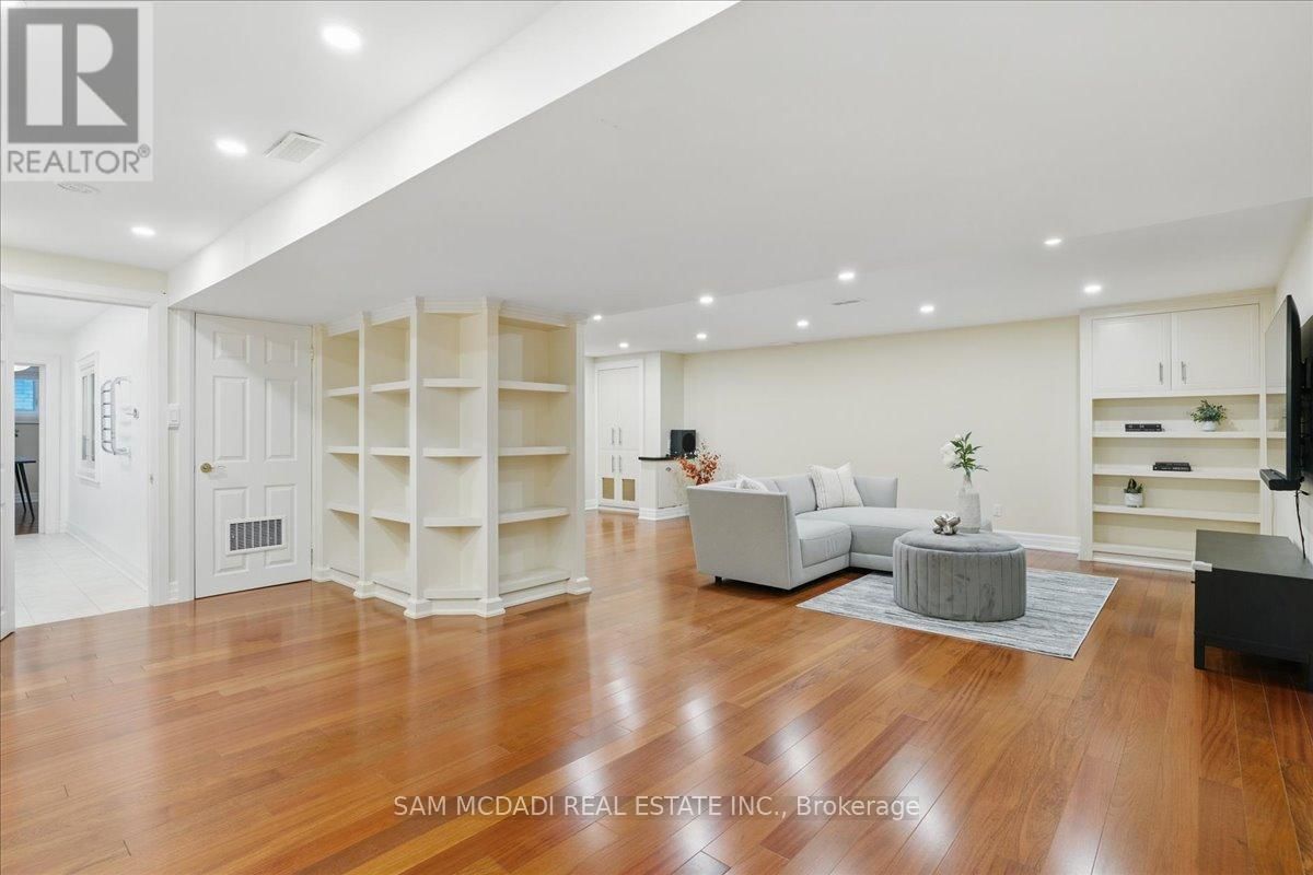 2076 AUTUMN BREEZE DRIVE SOUTH Image 35
