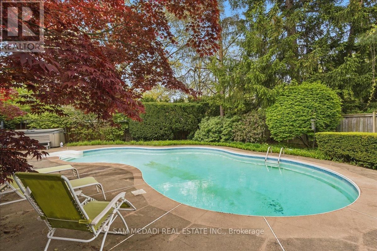 2076 AUTUMN BREEZE DRIVE SOUTH Image 43