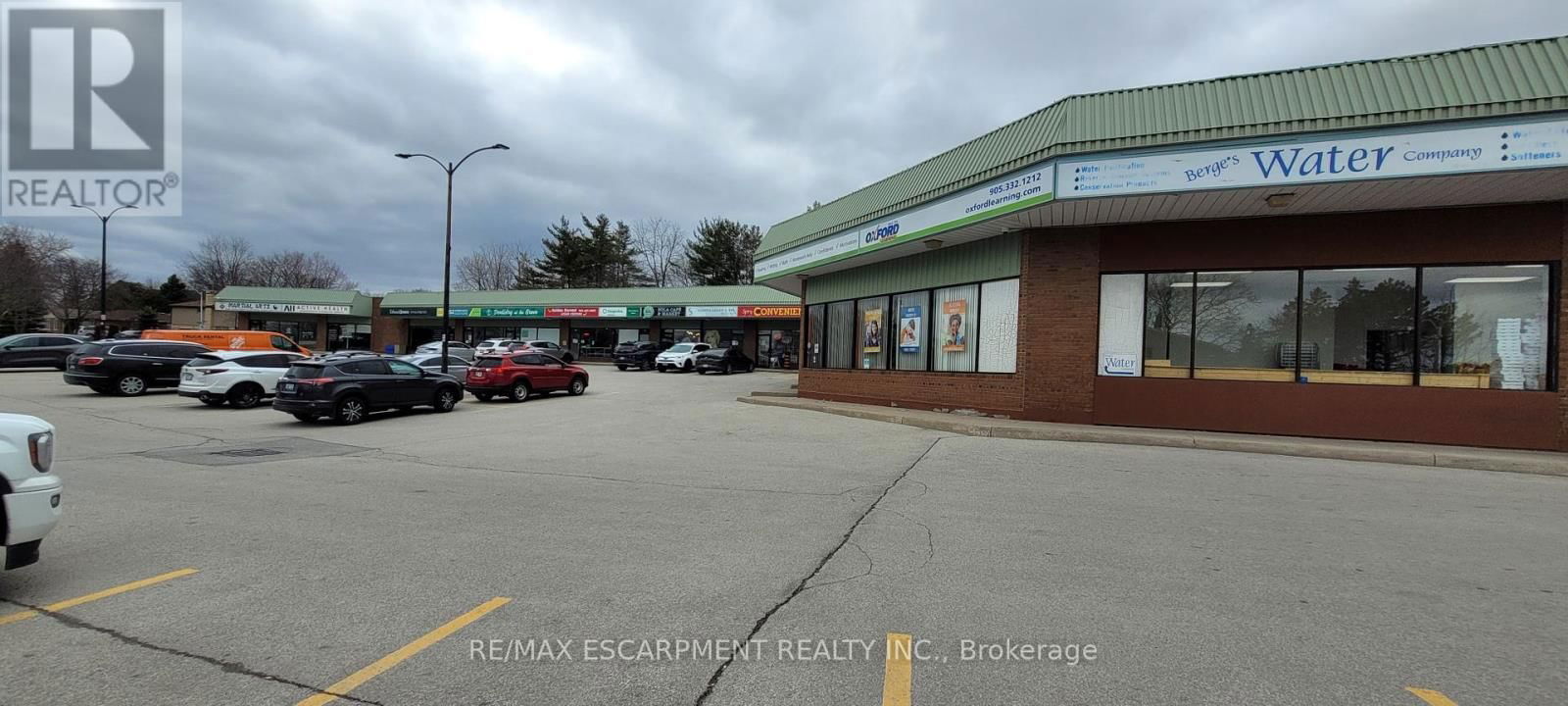 2138 MOUNTAIN GROVE AVENUE Image 2