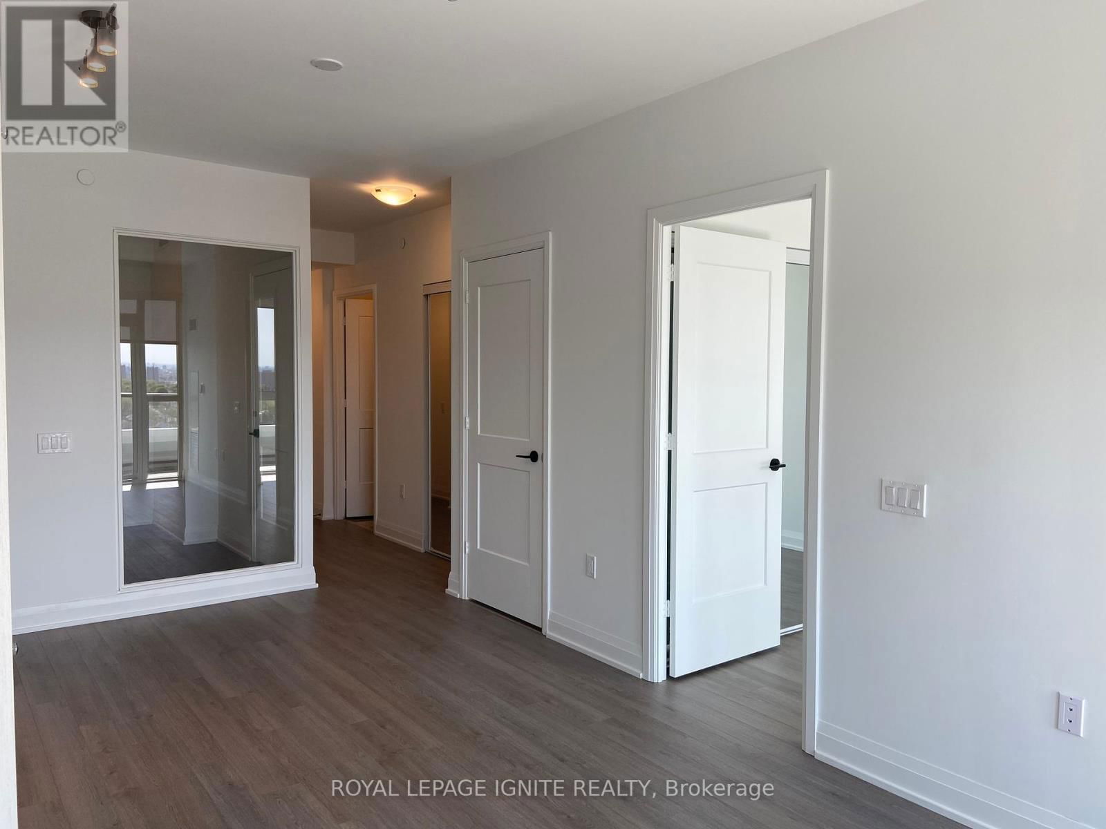 822 - 50 GEORGE BUTCHART DRIVE Image 10