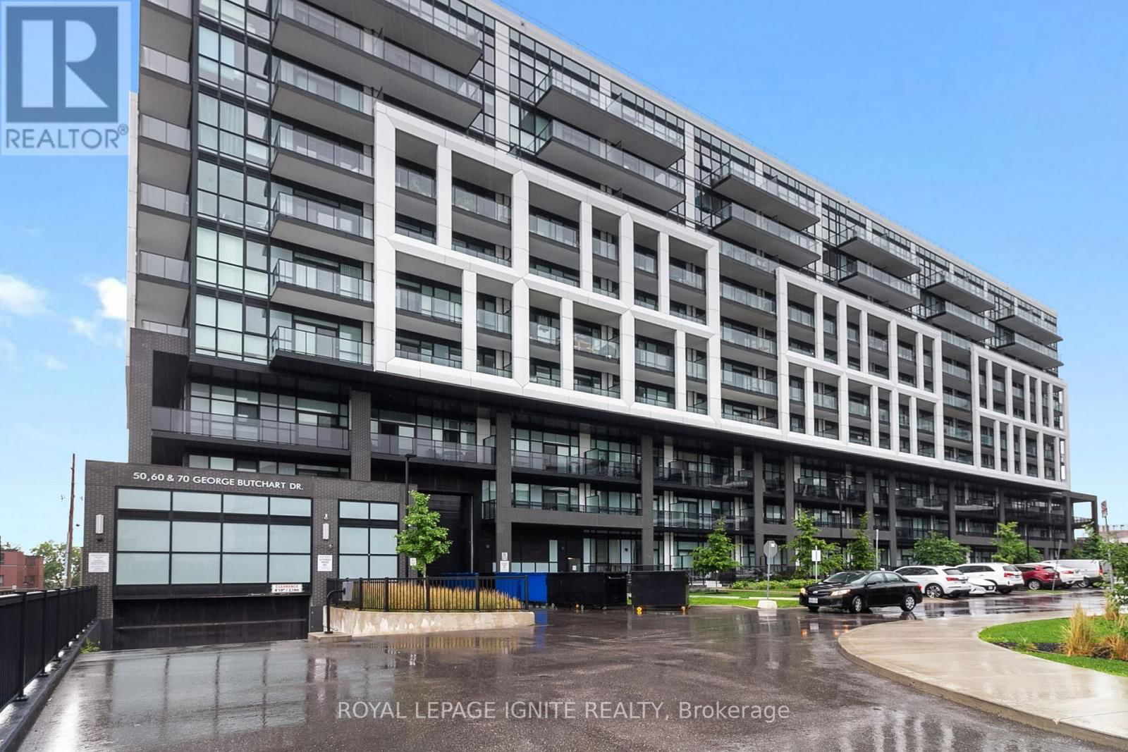 822 - 50 GEORGE BUTCHART DRIVE Image 2