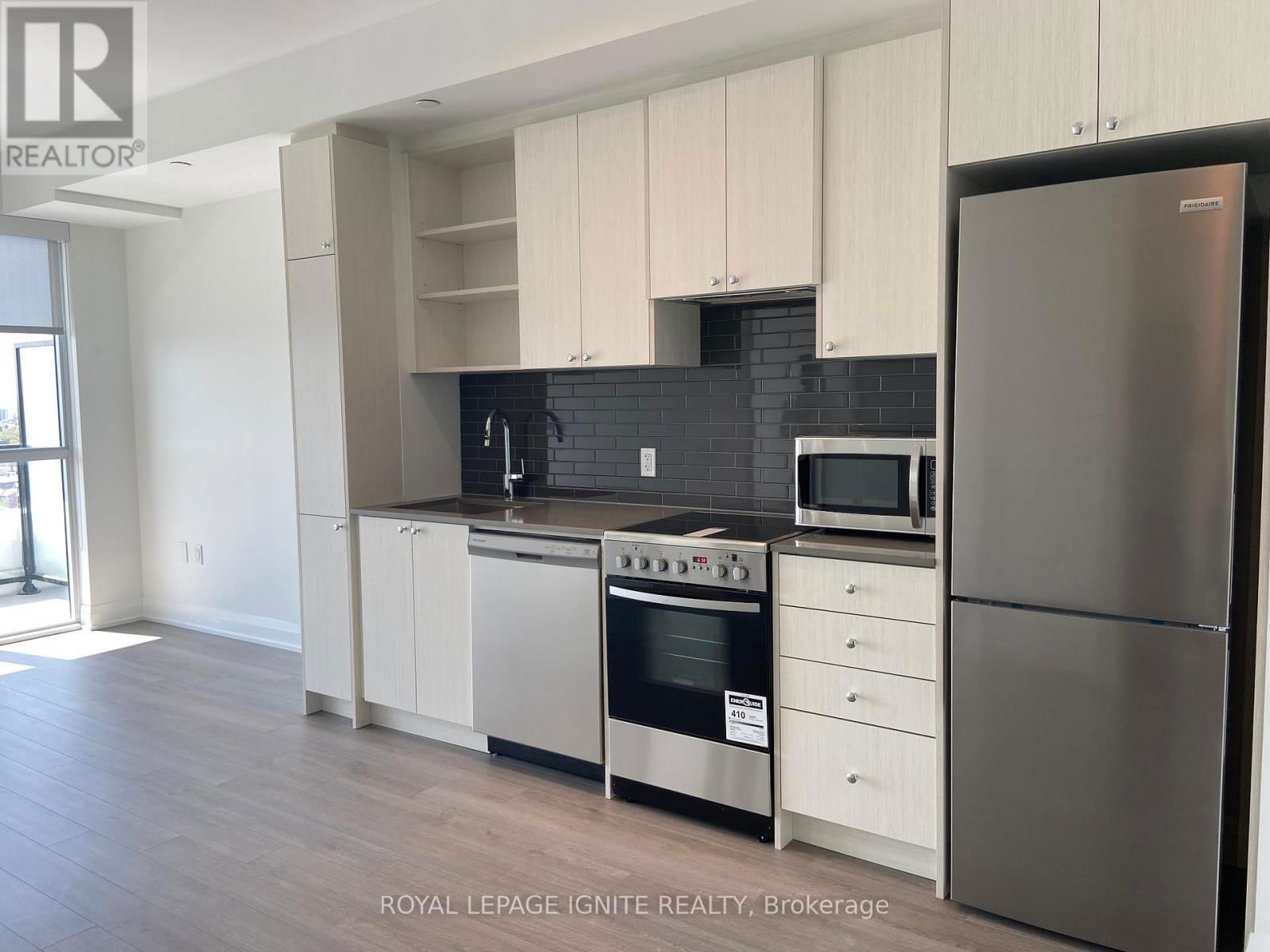 822 - 50 GEORGE BUTCHART DRIVE Image 6