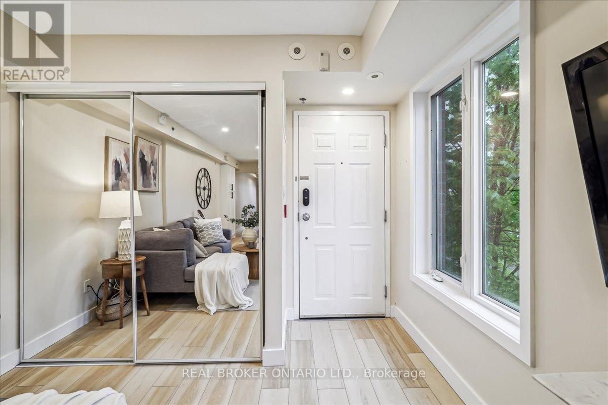 1233C - 22 LAIDLAW STREET Image 4