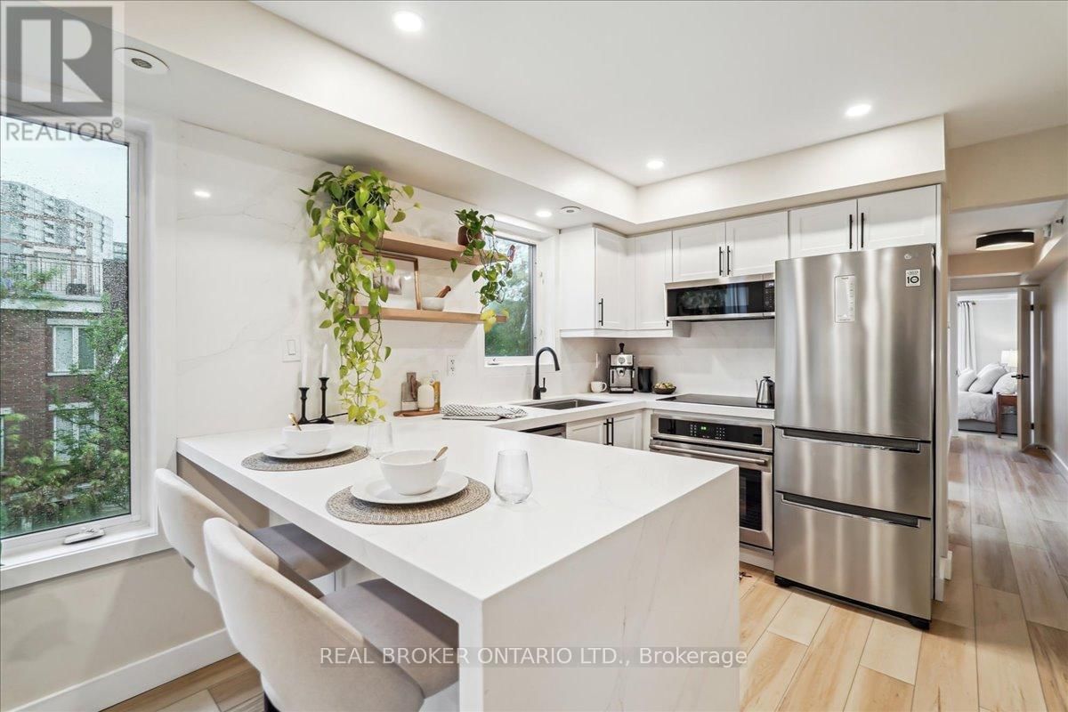 1233C - 22 LAIDLAW STREET Image 6