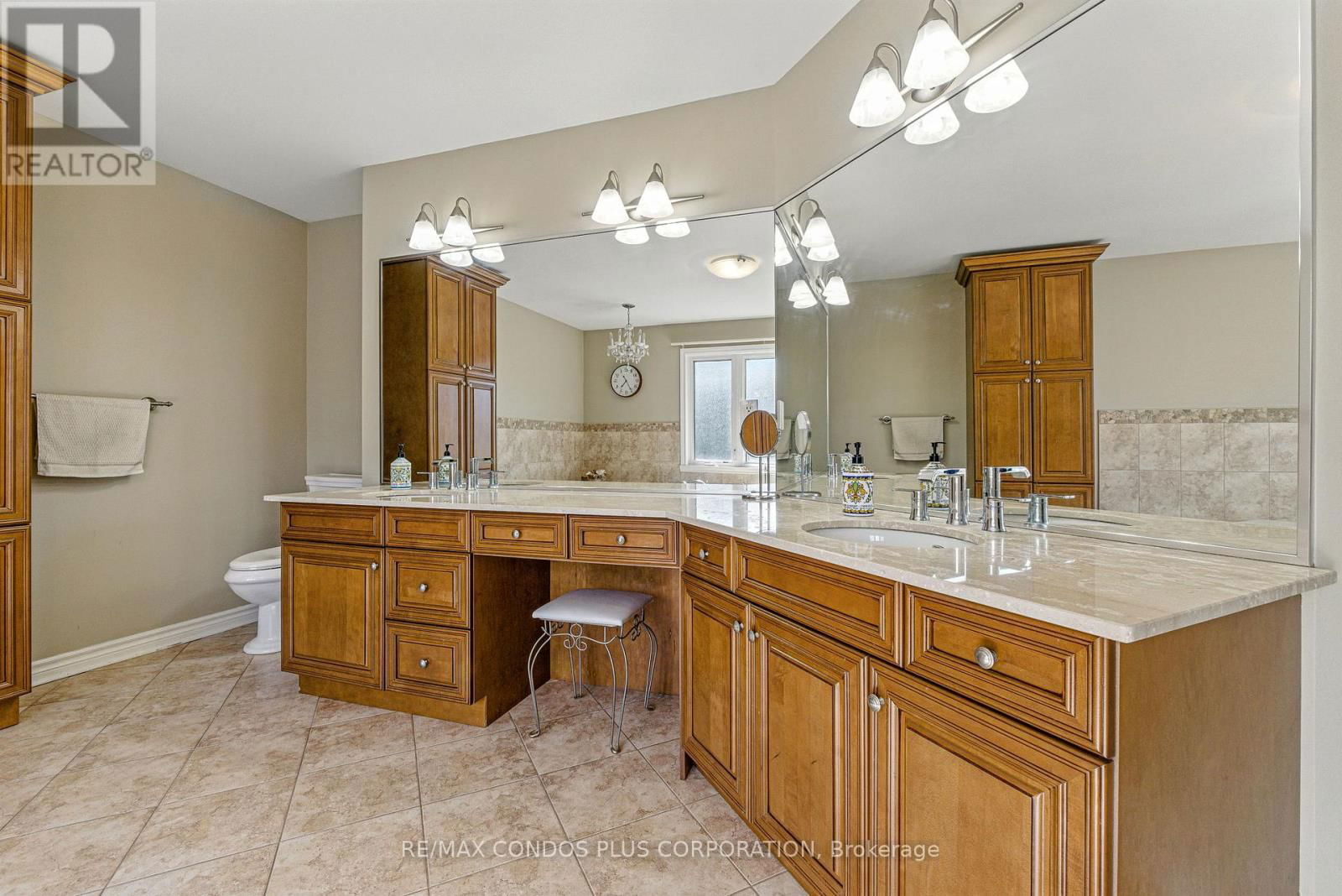 1418 SILVERSMITH DRIVE Image 19