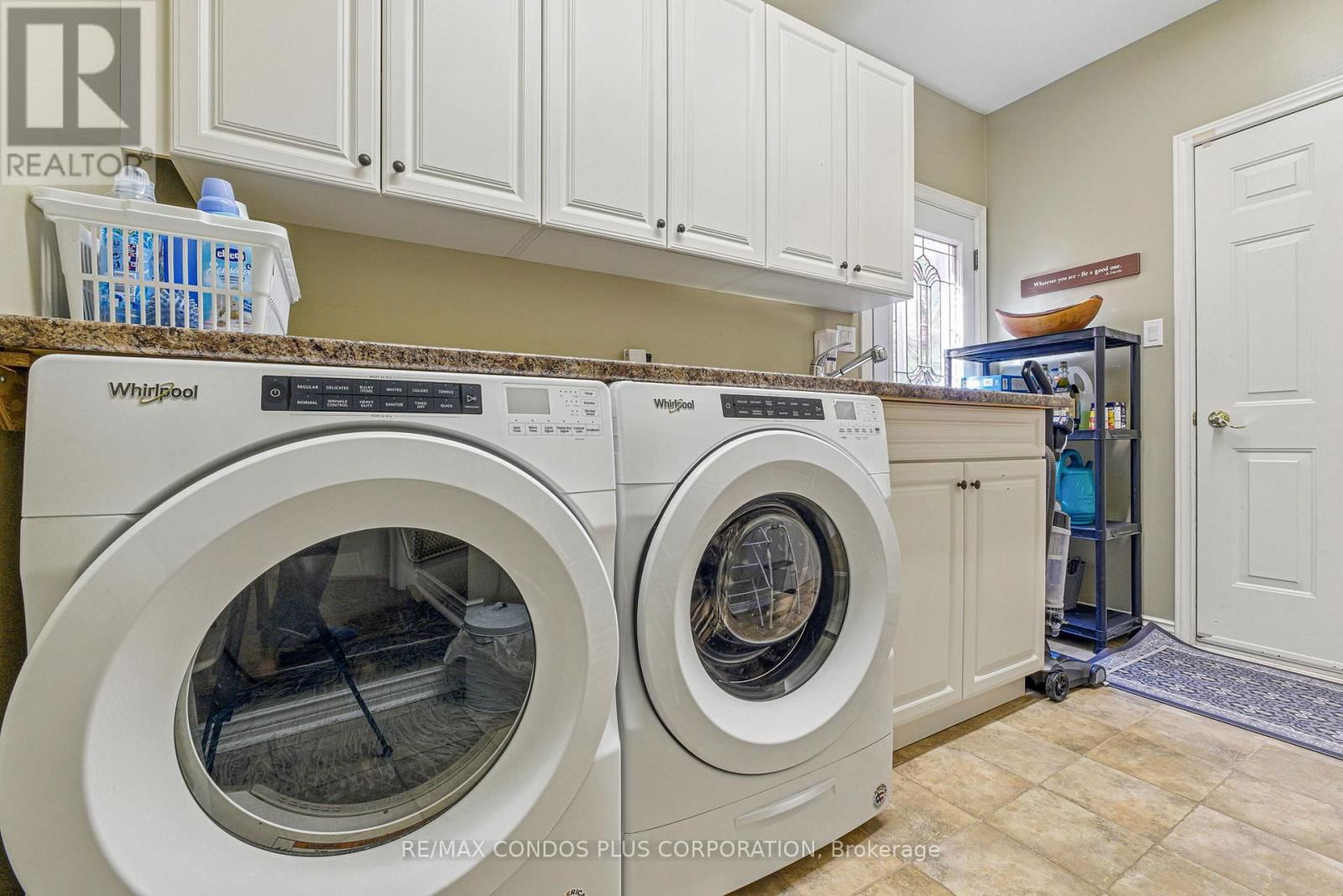 1418 SILVERSMITH DRIVE Image 28