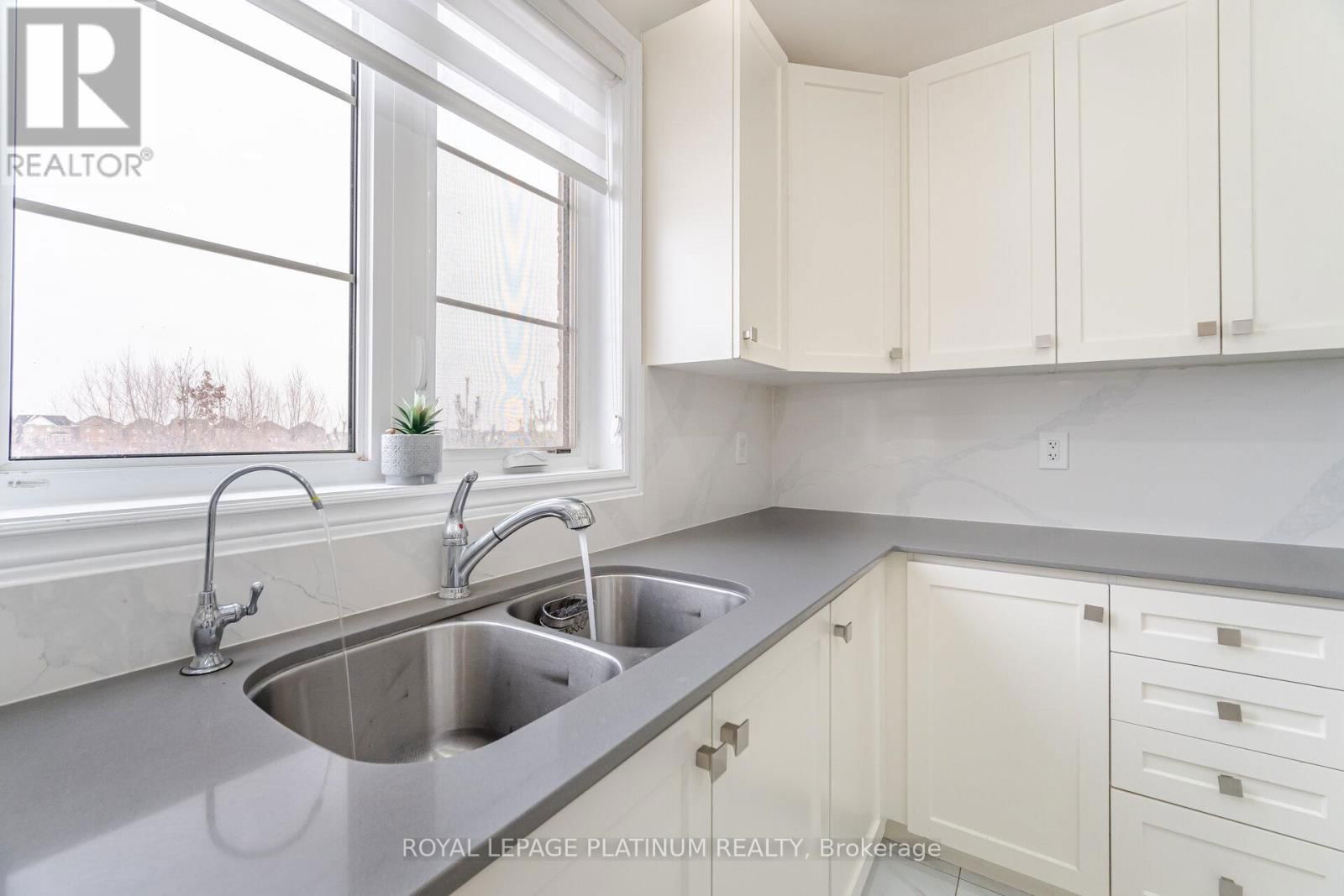 21 SMALLWOOD ROAD Image 13
