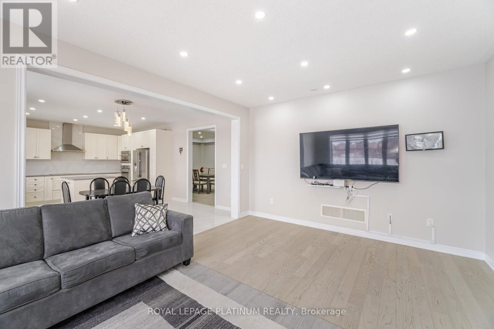 21 SMALLWOOD ROAD Image 19