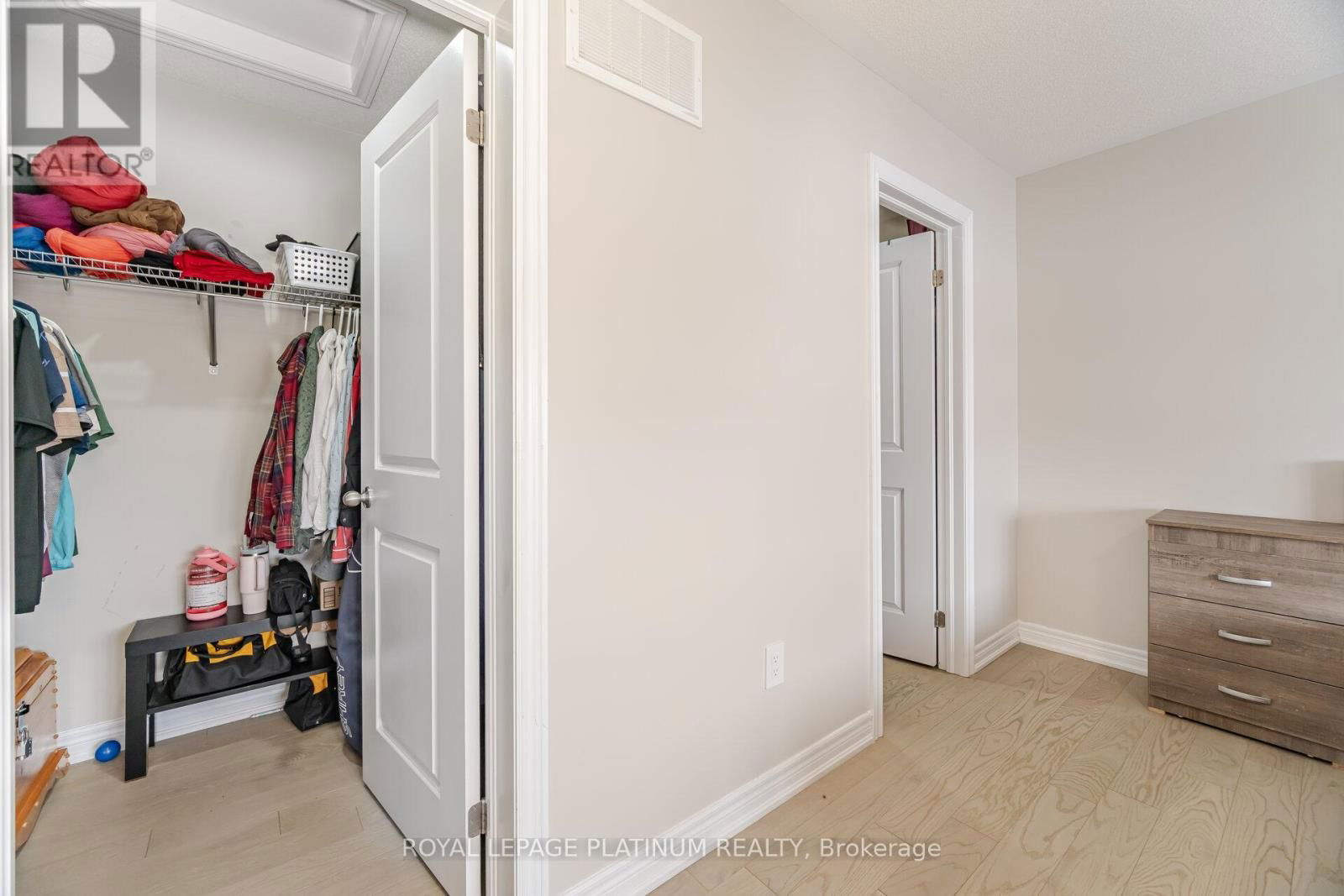 21 SMALLWOOD ROAD Image 35