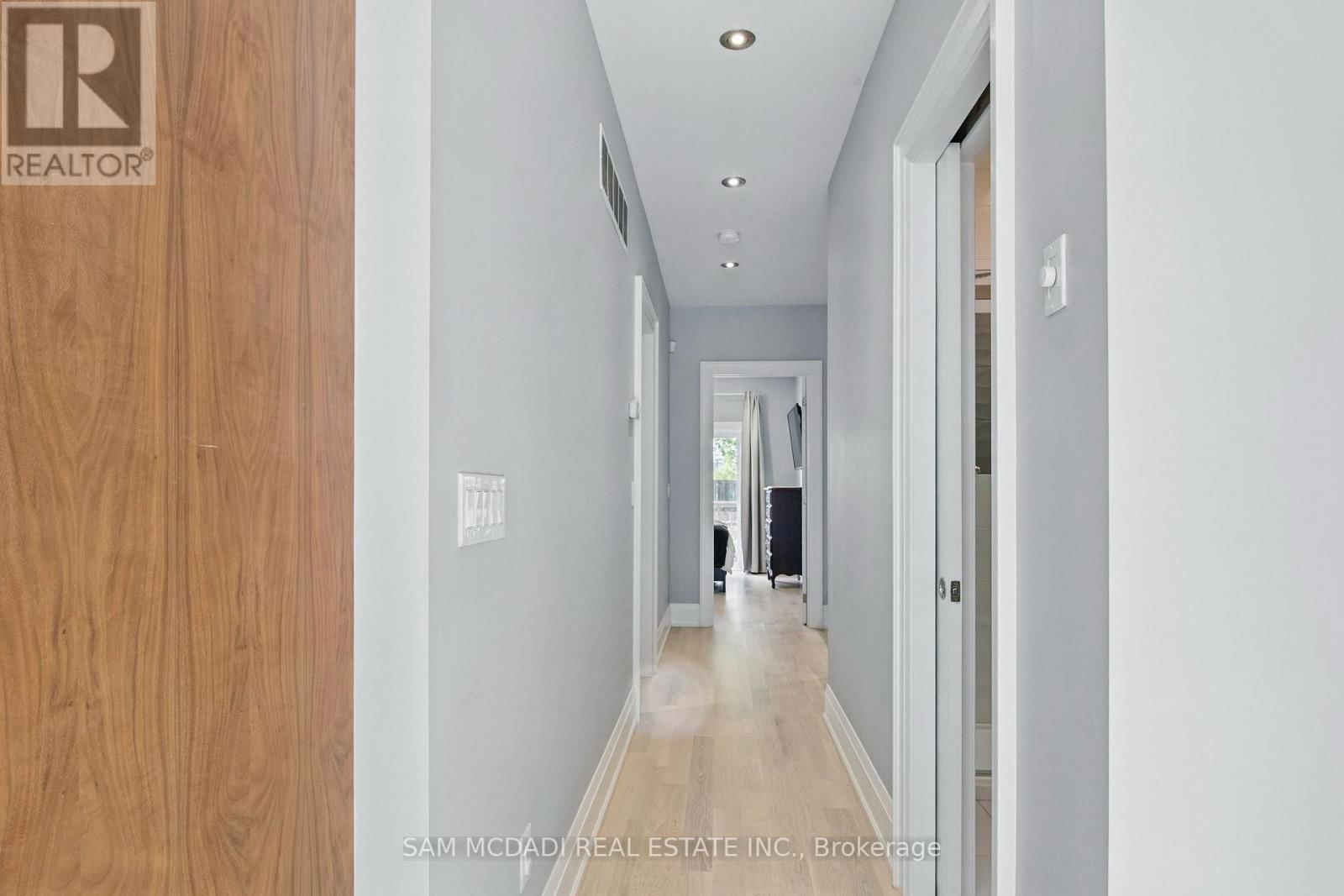 1050 CAVEN STREET Image 12