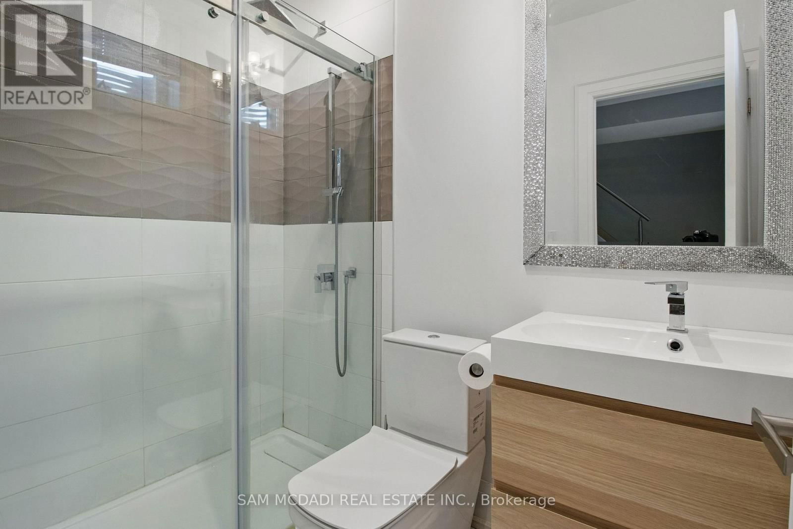 1050 CAVEN STREET Image 25