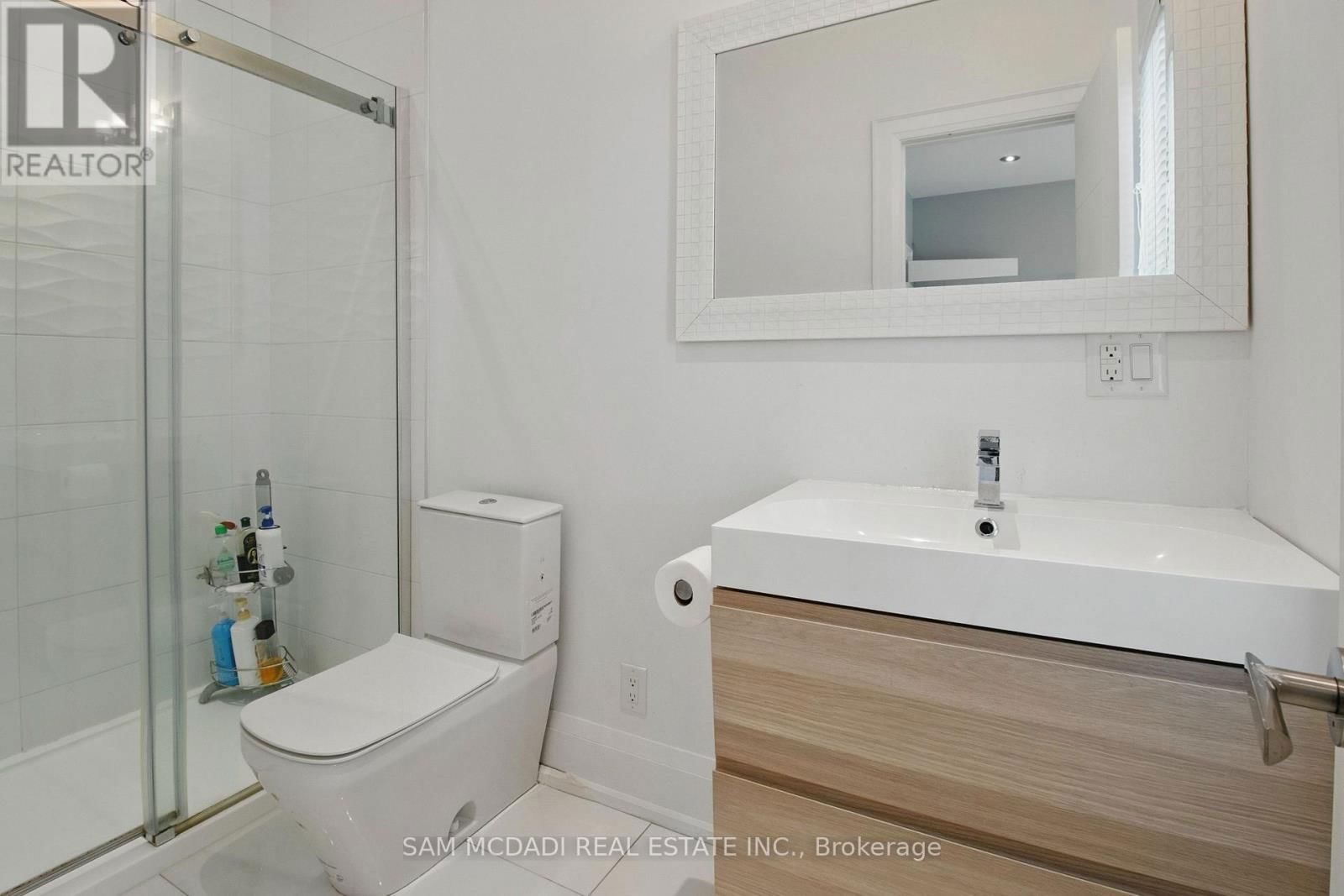1050 CAVEN STREET Image 26