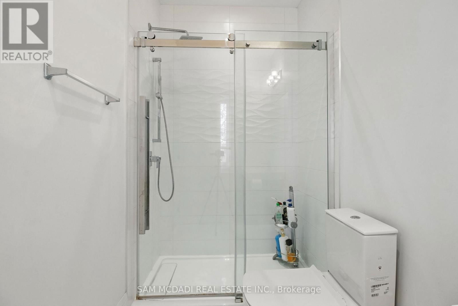 1050 CAVEN STREET Image 29
