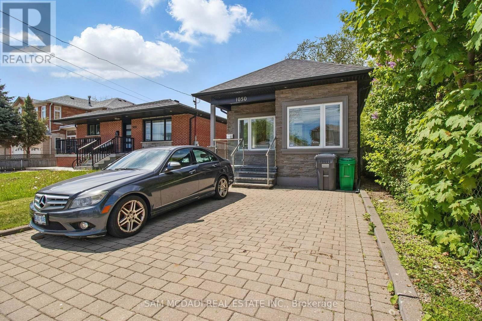 1050 CAVEN STREET Image 3