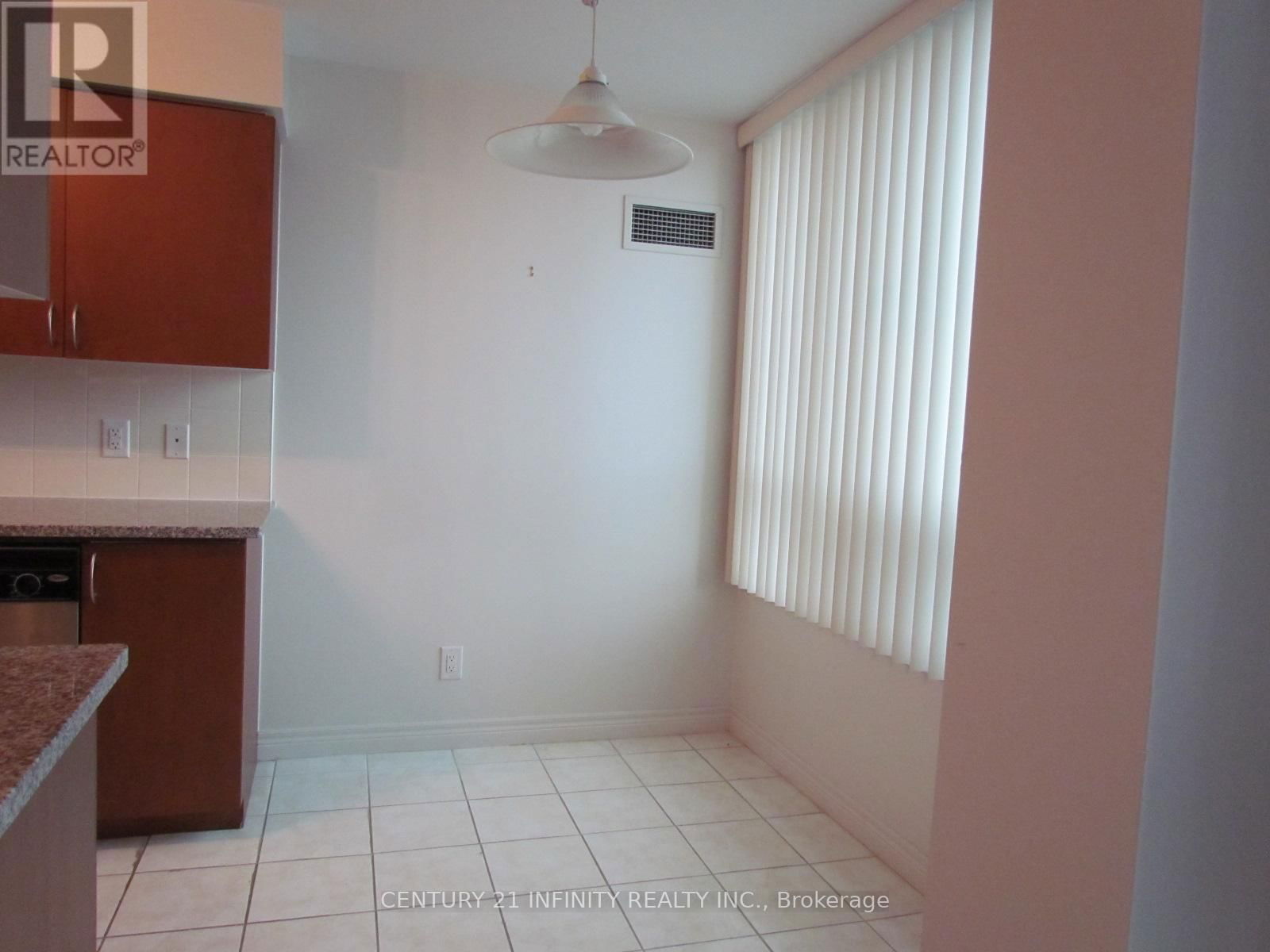 2307 - 208 ENFIELD PLACE Image 7
