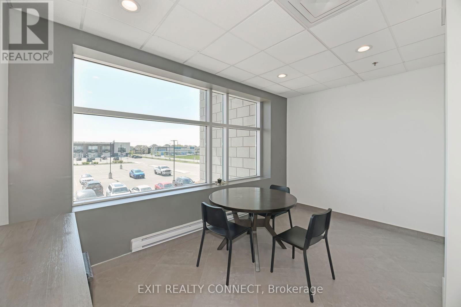 209 - 3485 REBECCA STREET Image 12