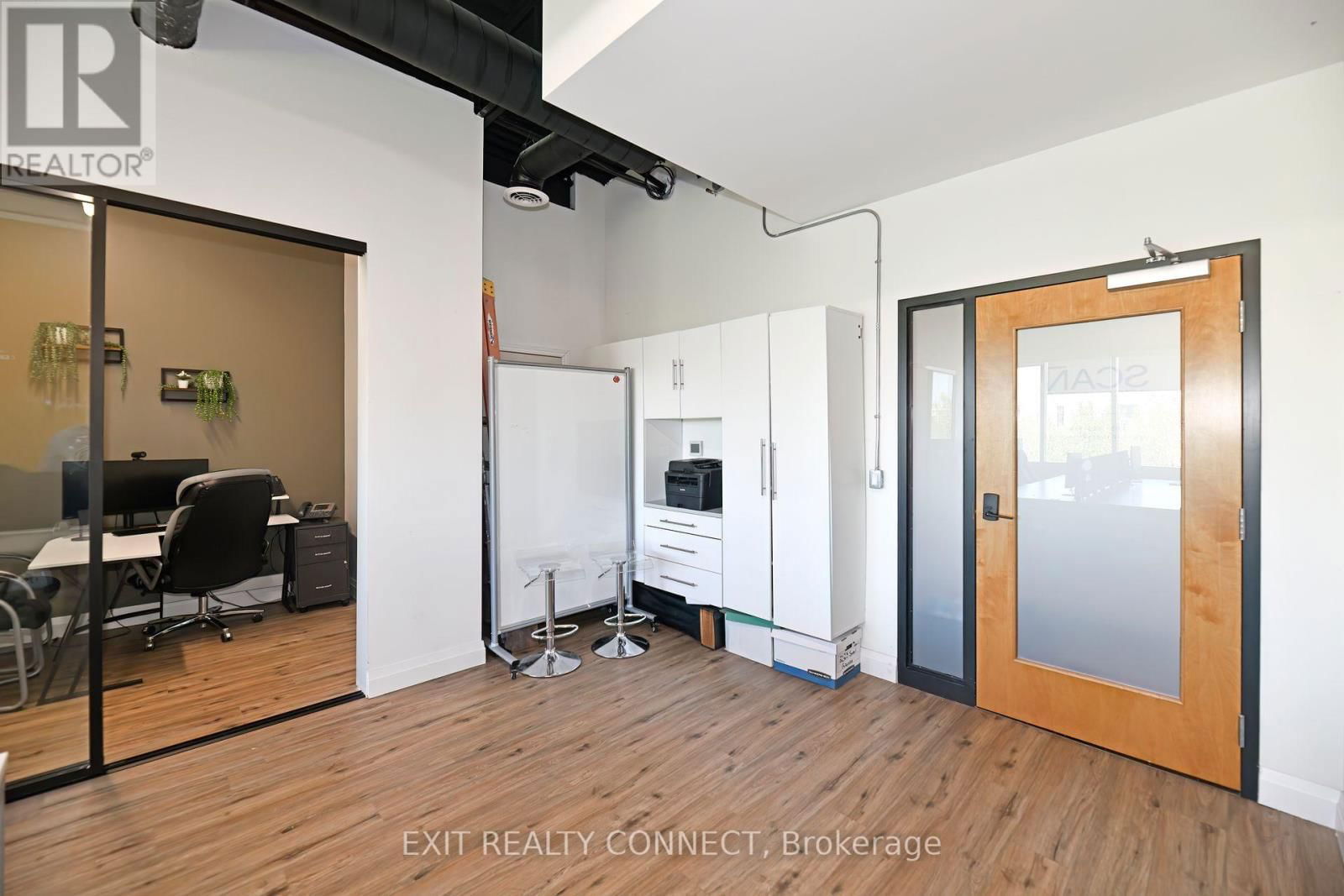 209 - 3485 REBECCA STREET Image 6