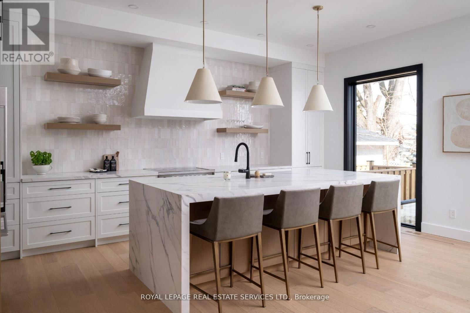 263 THIRTIETH STREET Image 4