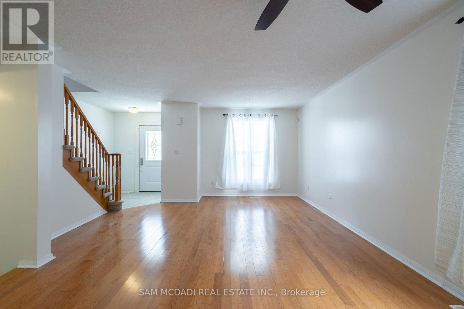Upper - 45 SPRINGHURST AVENUE Image 7