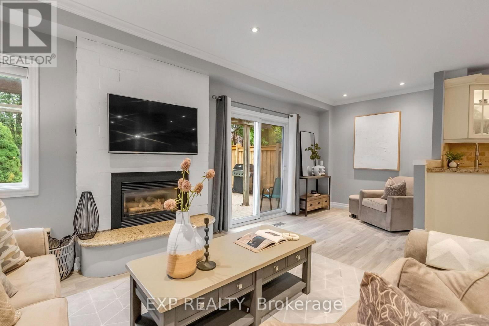 4315 BACCHUS CRESCENT Image 19