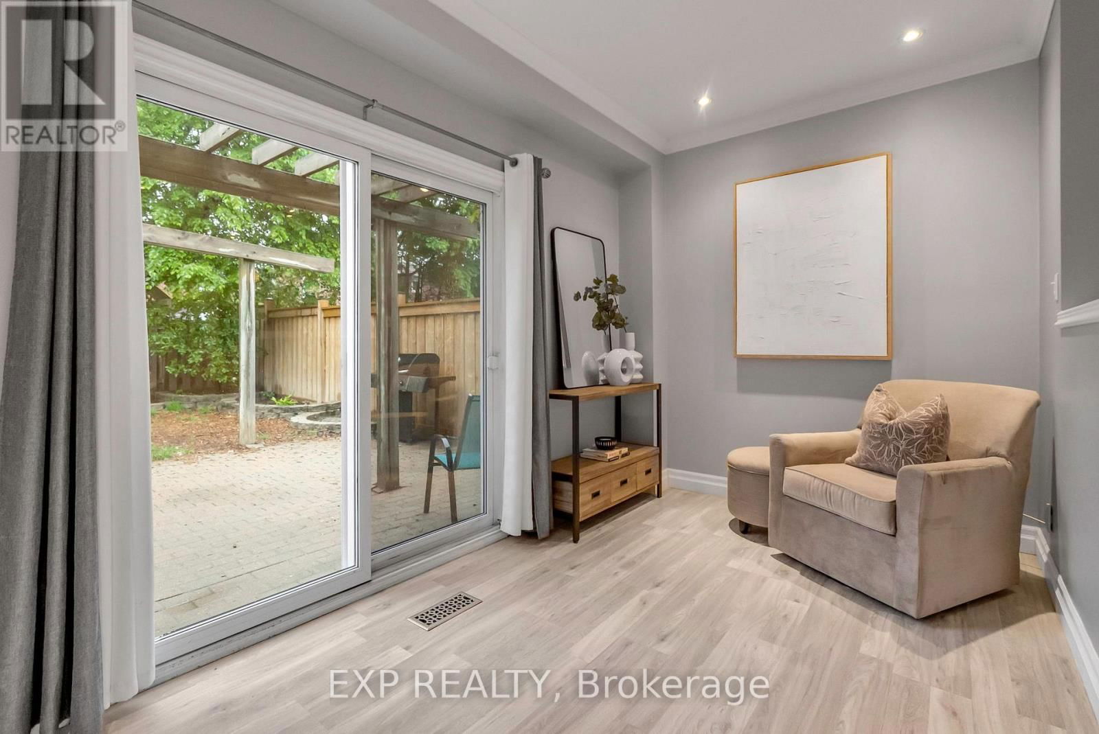 4315 BACCHUS CRESCENT Image 20