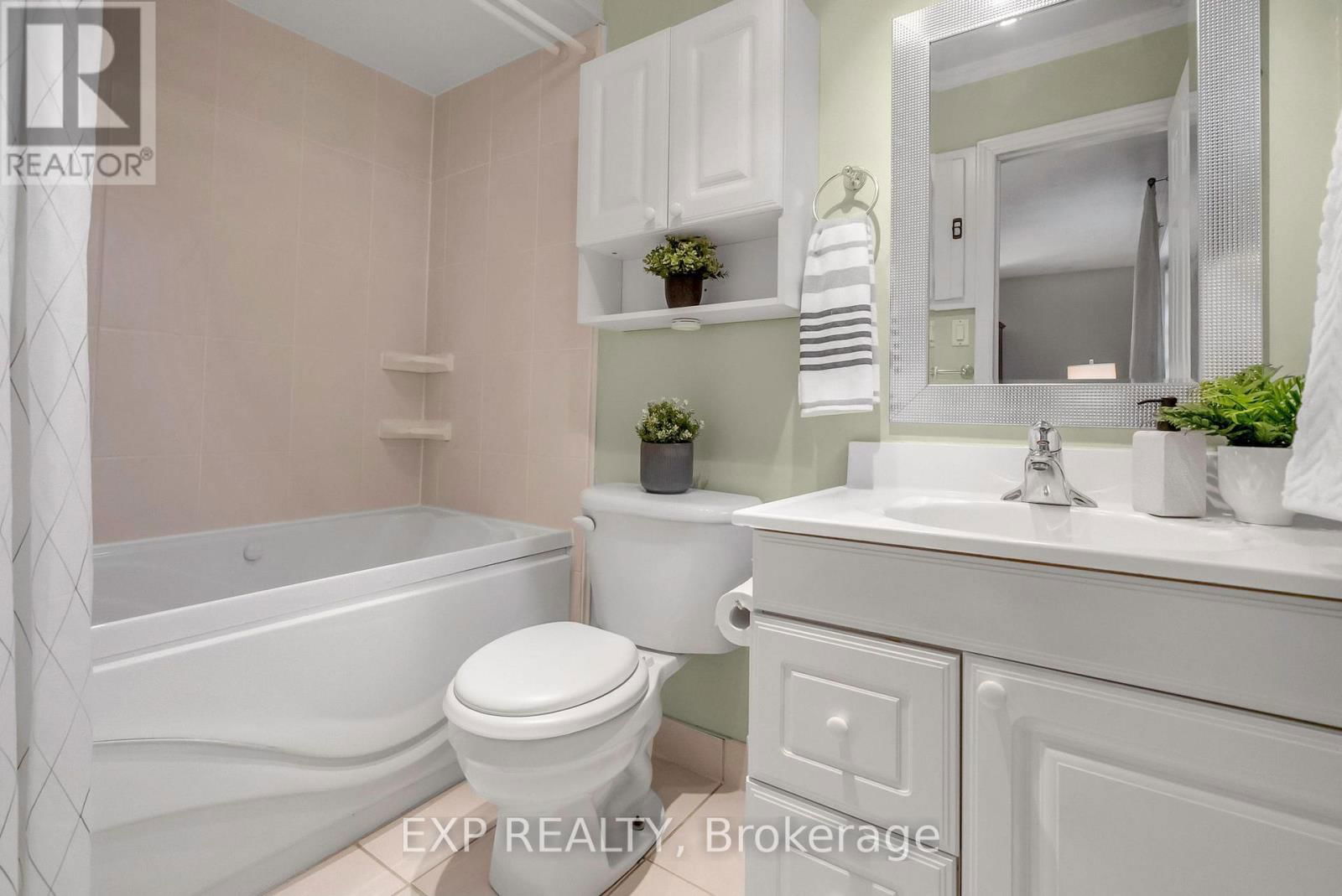 4315 BACCHUS CRESCENT Image 25