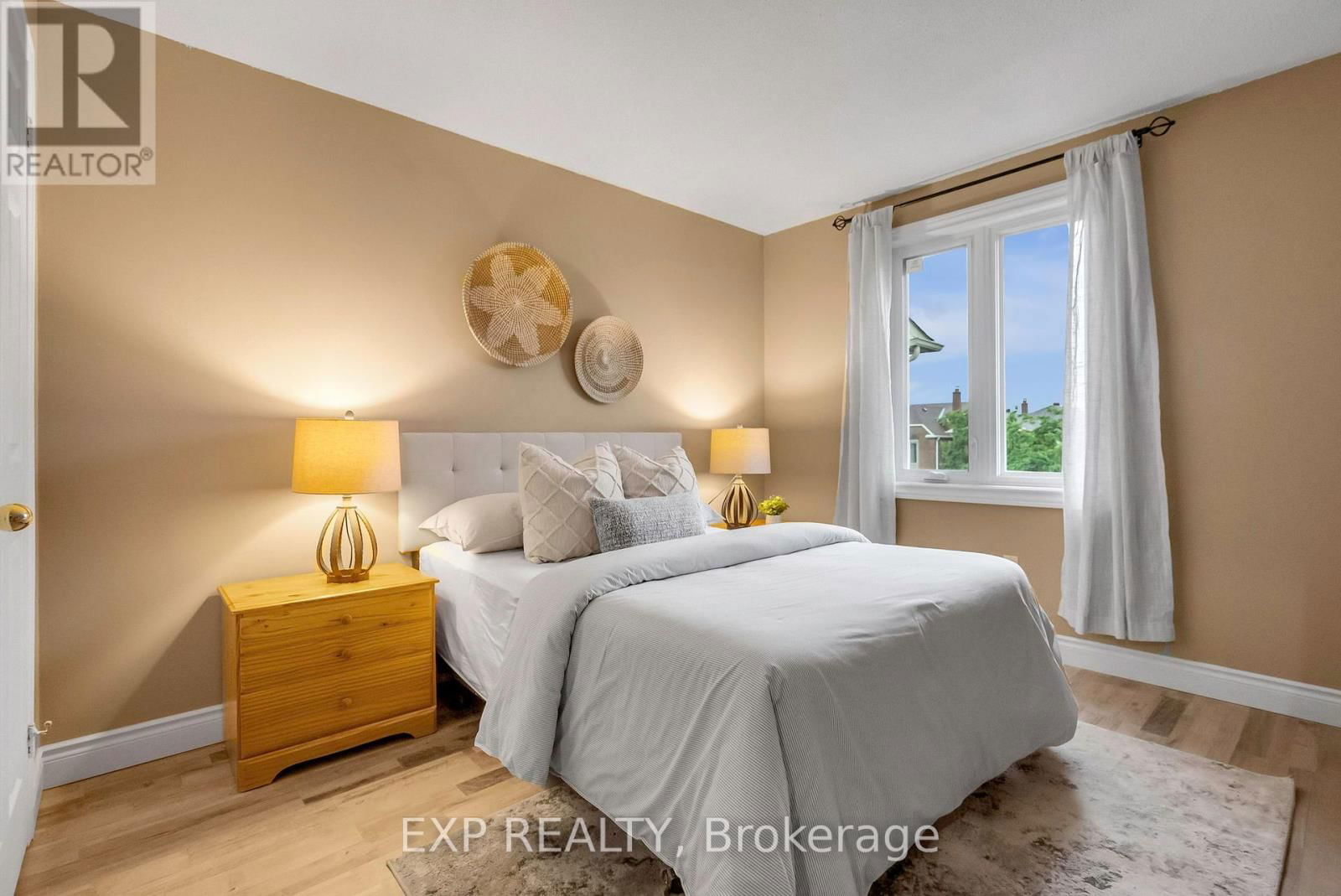 4315 BACCHUS CRESCENT Image 26