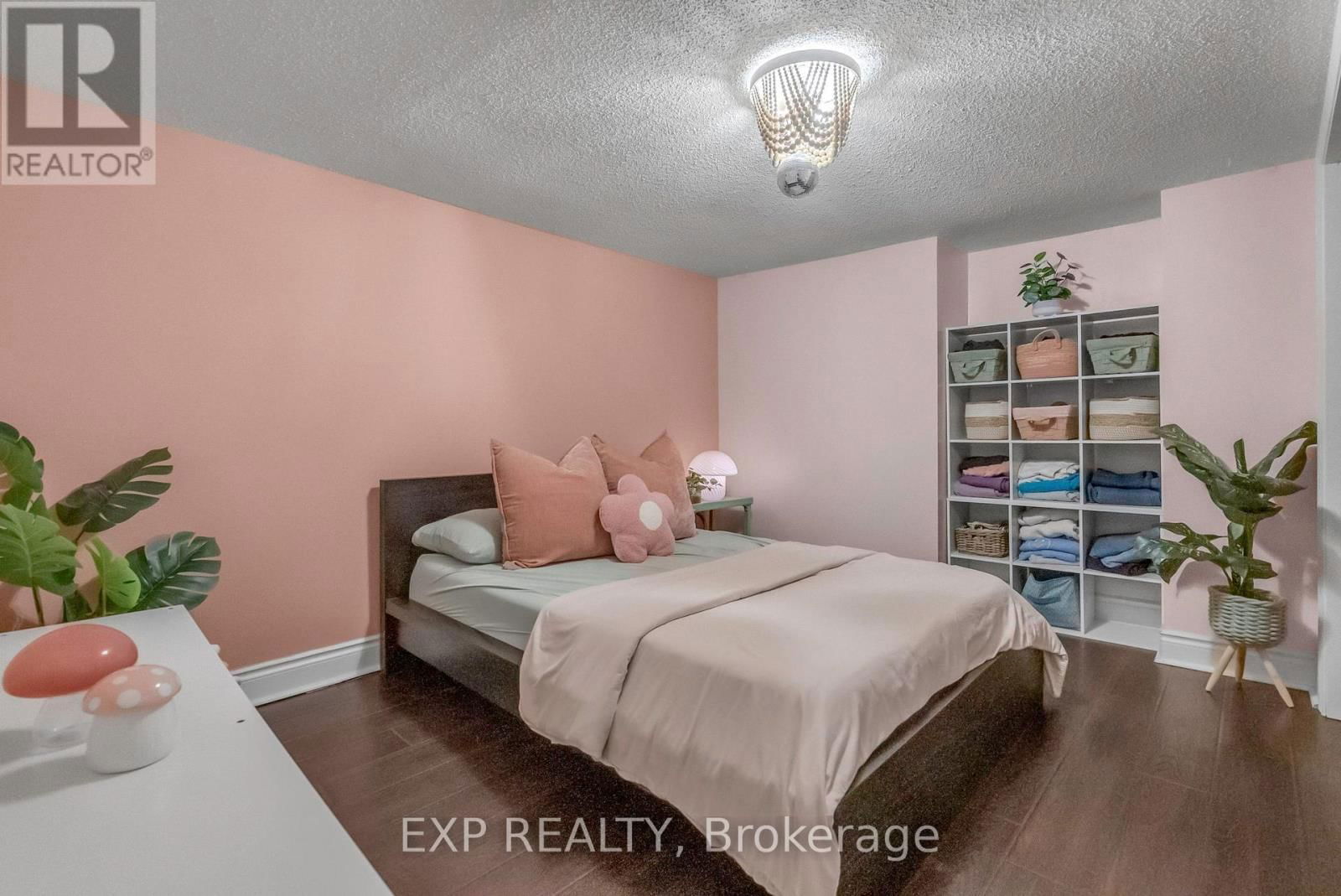 4315 BACCHUS CRESCENT Image 42