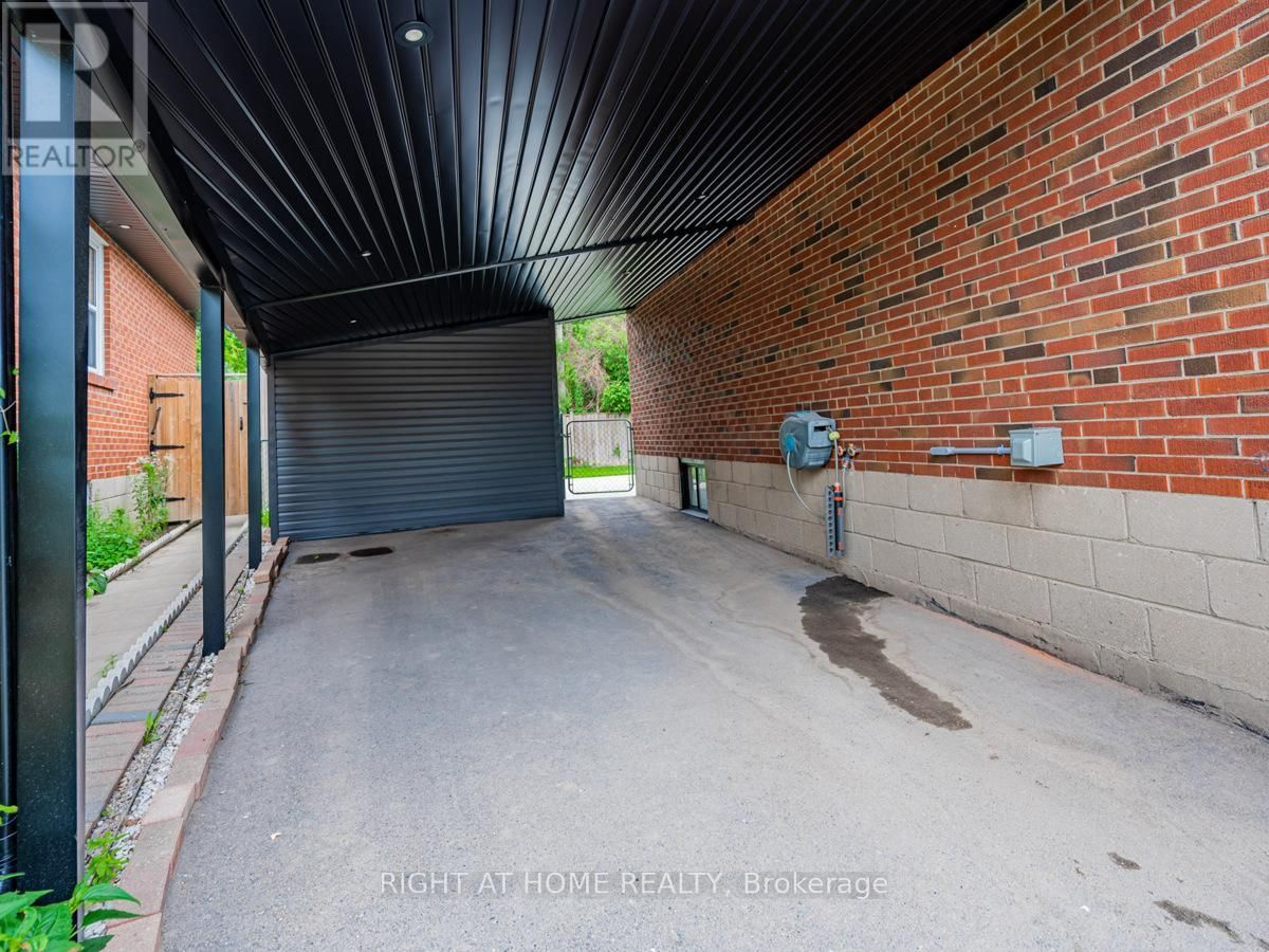 3 ROLLINS PLACE Image 31