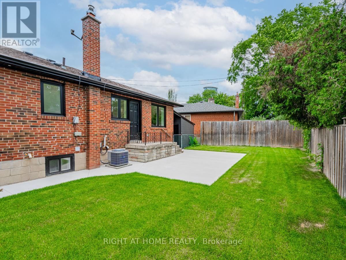 3 ROLLINS PLACE Image 33