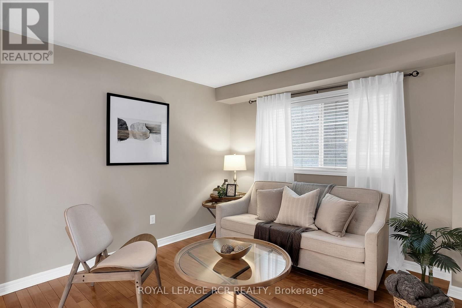 20 BOLTONVIEW CRESCENT Image 9