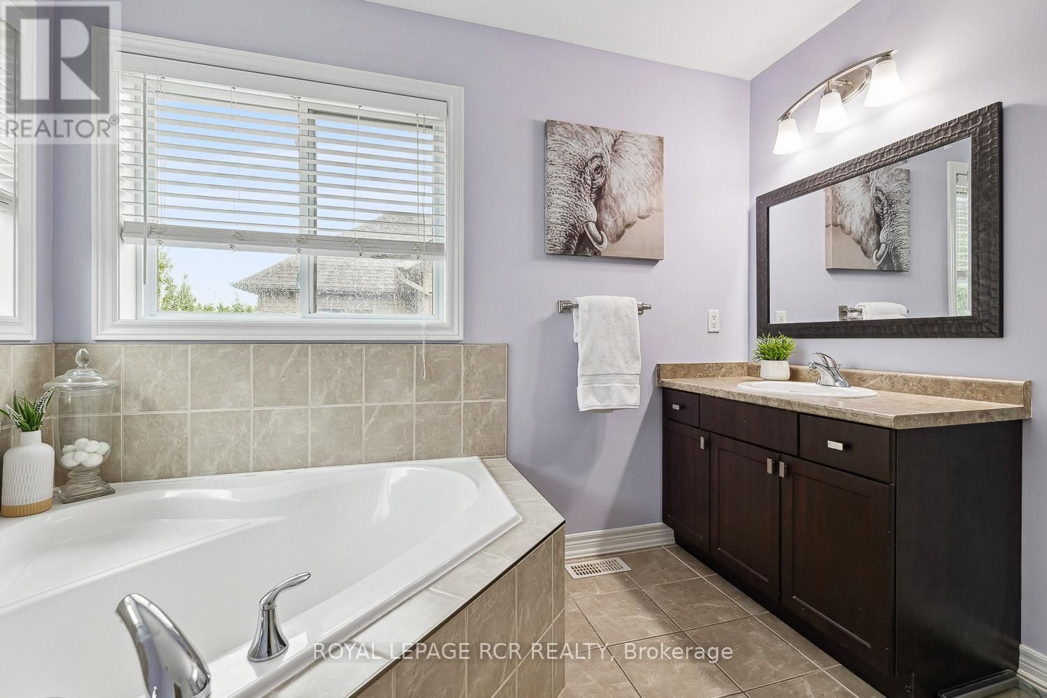 155 PRESTON DRIVE Image 28