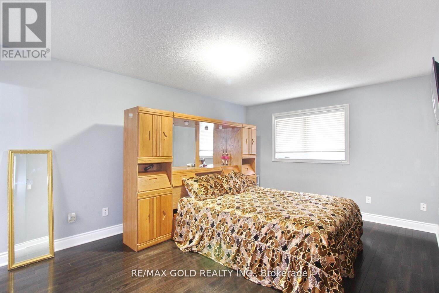 3 OAKMEADOW DRIVE Image 22