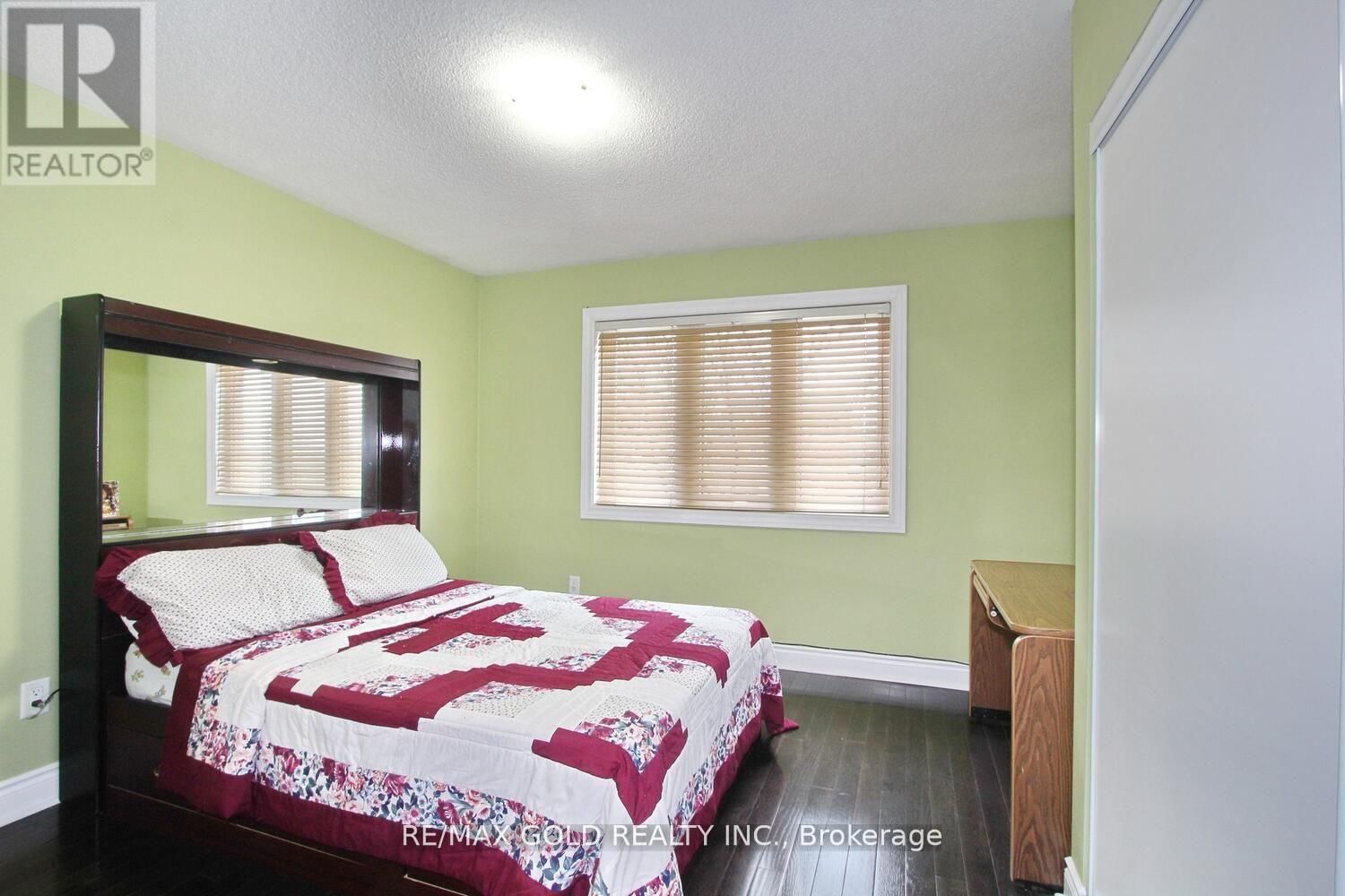 3 OAKMEADOW DRIVE Image 33