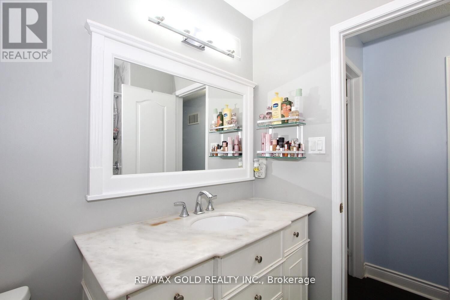 3 OAKMEADOW DRIVE Image 37
