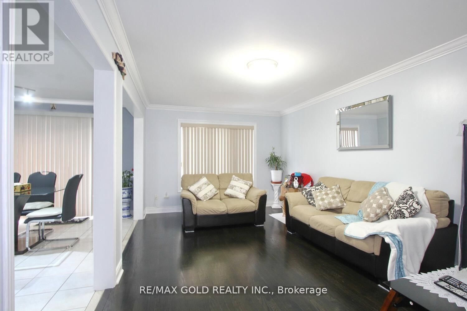 3 OAKMEADOW DRIVE Image 9