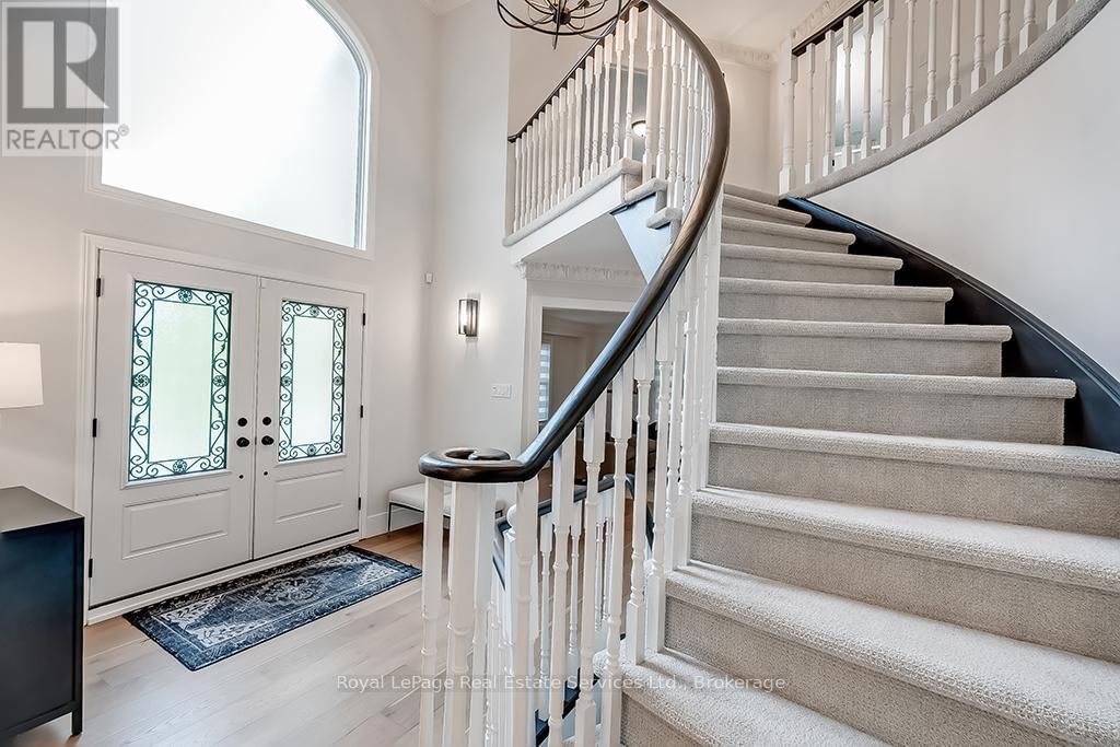 2101 GROSVENOR STREET Image 23