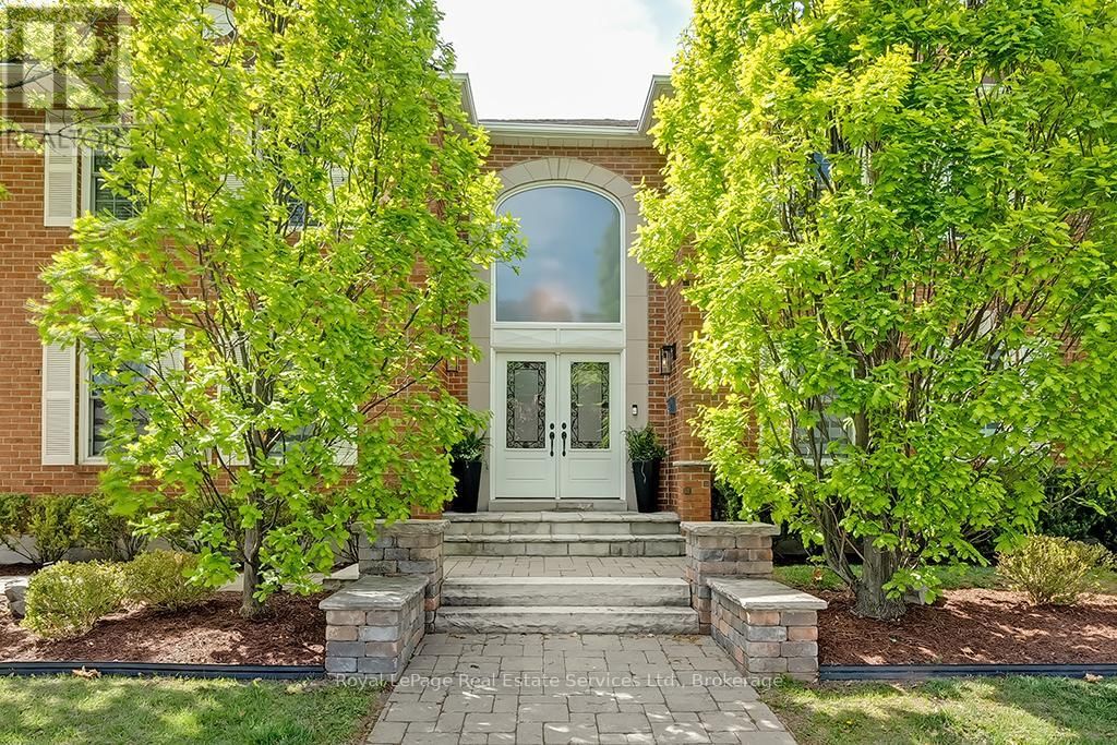 2101 GROSVENOR STREET Image 3