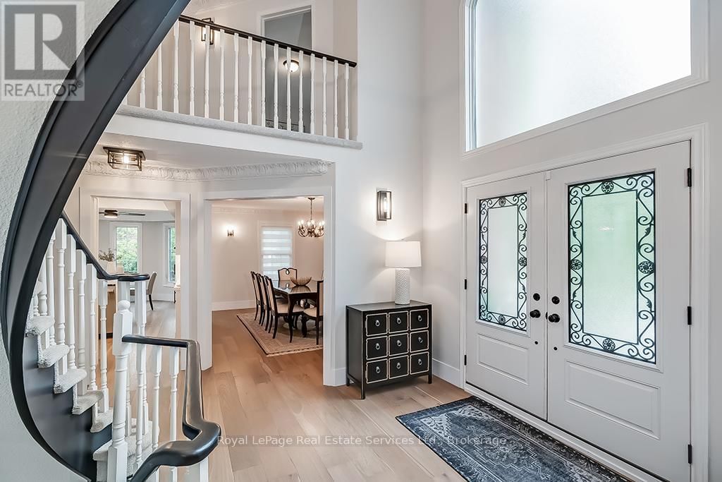 2101 GROSVENOR STREET Image 4