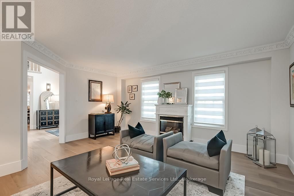 2101 GROSVENOR STREET Image 8