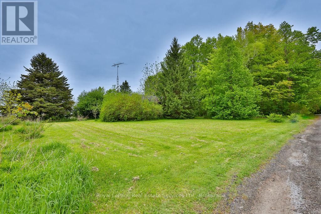 8220 10 SIDE ROAD Image 5